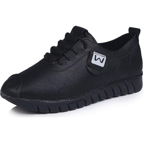 2021 New Breathable Leather Flats Shoes Woman Sneakers Tenis Feminino Nurse Peas Flats Shoes Plus Size 35~40 Women Shoes