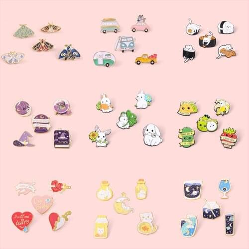 5pcs/set Enamel Pin Rabbit Space Heart Fruit Cat Moth Brooch Set Badges for Backpacks Bag Hat Girl Boy Jewelry