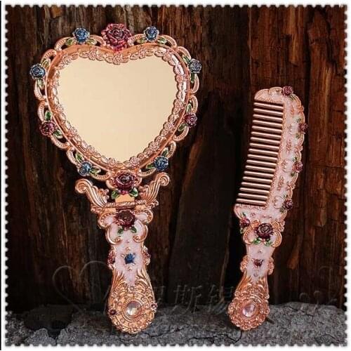 European Vintage Heart Shape Hand Mirror Makeup Mirror Frame Pocket Mirror Heart Mirror For Girl Gift J034