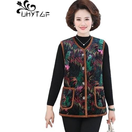 UHYTGF Autumn Winter Vests For Women Golden Velvet Casual Warm Jacket Fashion Printing Mother Loose 6XL Plus Size Waistcoat 1445