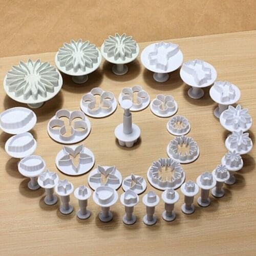 Luyou 33pcs/set Cake Decorating Tools Fondant Plunger Cutters Flower Sets Baking Cookie Biscuit Cake Mold FM1724