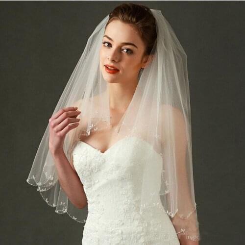 Top Quality Ivory Wedding Veil With Comb Two Layers Beaded Edge Short Bridal Veils Tulle Bride Accessories Women Veils 70*80*150