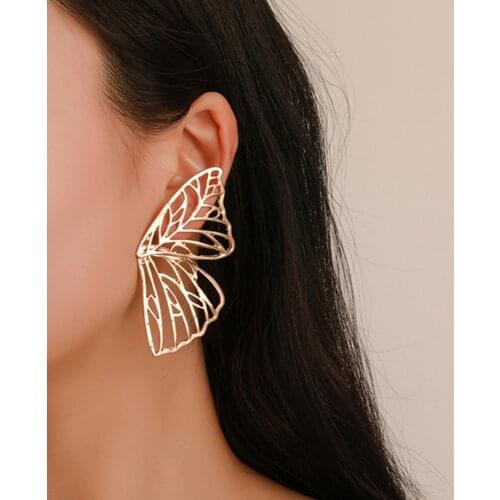 1 Pair Butterfly Wing Hollow Stud Earrings Exaggerated Metal Gold Women Fashion Personality Fan-shaped Earrings Jewelry