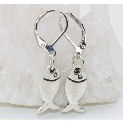 Original design a pair charms 8*18mm drop dangle earrings Tibet silver-color fishes shape exquisite gifts girls jewelry B2671