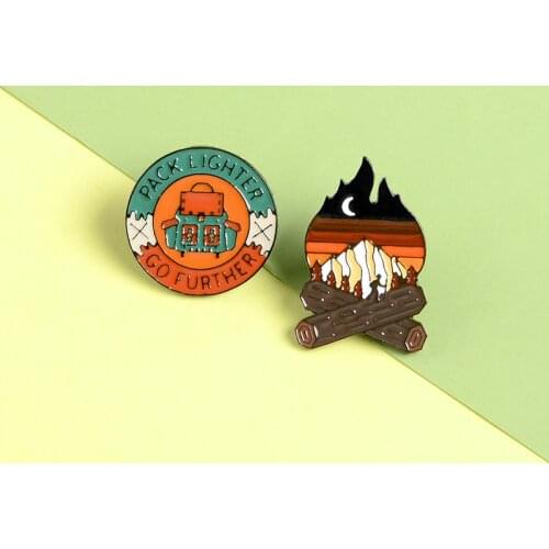 Travel Camping Bonfire Pins Fashion Cartton Enamel Pins Tourist Brooches Badges Bag Clothes Lapel Pins Jewelry Gifts For Friends