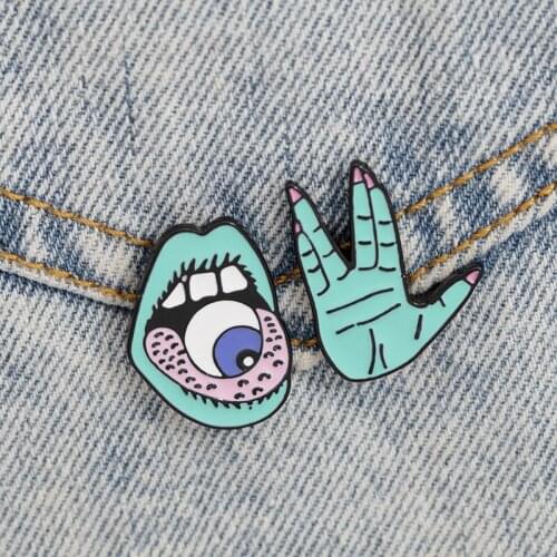Punk Gothic Jewelry Hands Mouse Eye Enamel Pin Brooch Cartoon Women Men Denim Jackets Lapel Pins Backpack Badges Kids