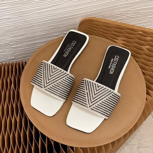 SYNXDN Footwear Summer Women Slipper Bling Open Toe PU Flat Shoes Sexy Office Lady Sandal Black/White Flip Flops