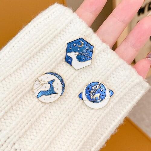 Cartoon Lucky Elk Round Hexagonal Planet Brooch Metal Retro Badge Japanese Ins Girl Pin Clothes Shirt Collar Pin Friend Gift