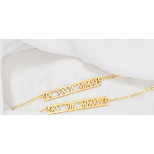 HUHUI Custom Roman Numeral Necklace Personality Hollow Letter Rectangular Pendant Stainless Steel Woman Jewelry Exquisite Gift