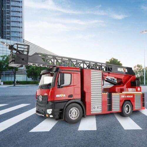 HUINA 1:14 RC Fire Truck 22 Channels Tractor Model Engineering Car with Working Water Pump Shoots and Squirts Water RC Truck Toy