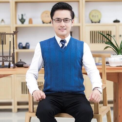 New 2020 Autumn Male Twisted Wool Sweater Vest Office Man Casual Sleeveless Sweater Pullover Knit Wool Vest Free Shipping