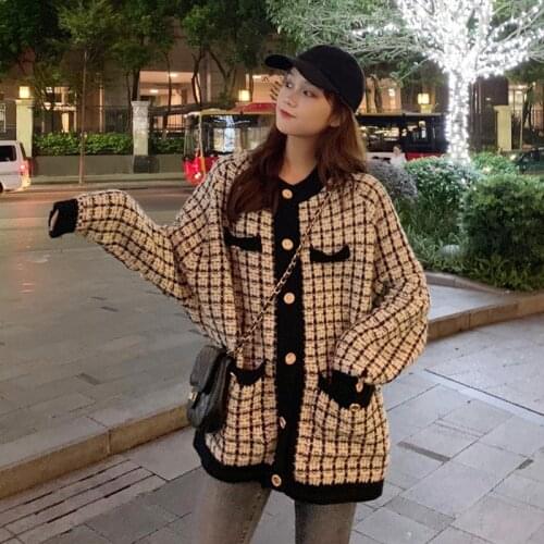 2021 Autumn New Women Long Sleeve Knitted Sweater Pocket Buttons Casual Oversize Jacket Outwear Coat Plaid Cardigans