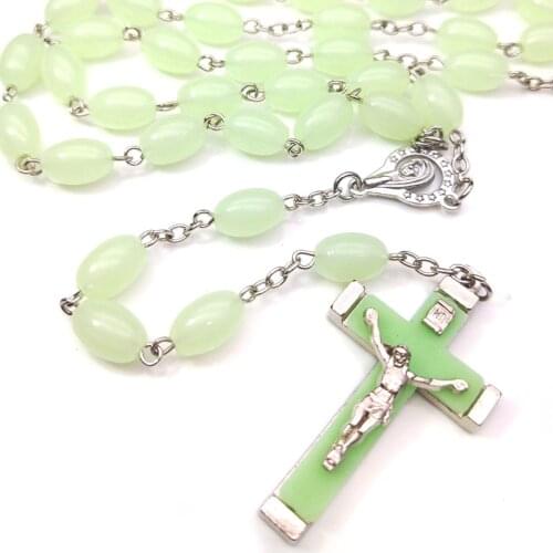 Glow in Dark Rosary Beaded Choker Necklace Christian Catholic Cross Pendant Long Chain Necklaces Religious Church Prayer Jewelry
