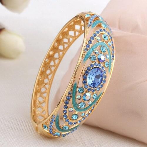 National wind restoring ancient ways hand act the role of tourist souvenirs wholesale crystal bracelet characteristics