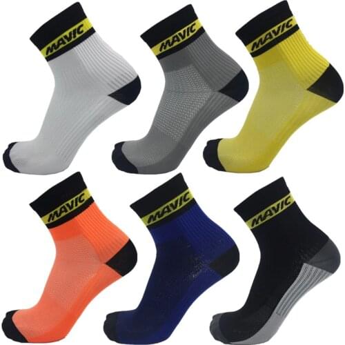 New Men Women Cycling Sock Breathable Outdoor Basketball Socks Protect Feet Wicking Bike Running Sport Socks