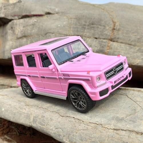 Diecast 1:24 Simulation Off-road Alloy Car Model Six Door Sound and Light Pull Back Metal Model Ornaments for Boys Toy Gifts