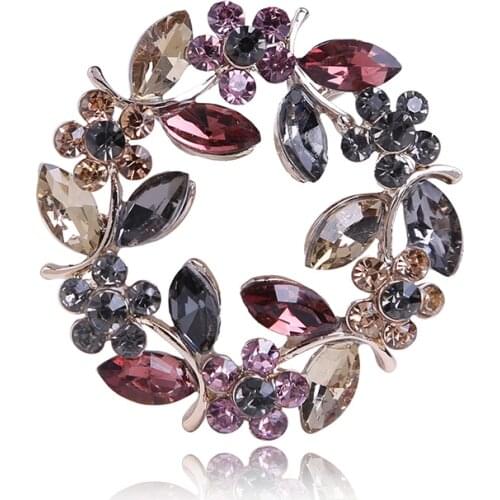 Crystal Metal Garland Brooches Rhinestone Pins For Women Elegant Vintage Fashion Flower Brooch Pins Jewelry Accessories