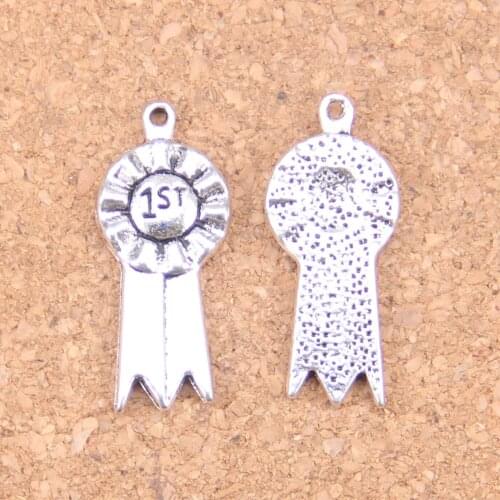 Qingmao Women's Medallions