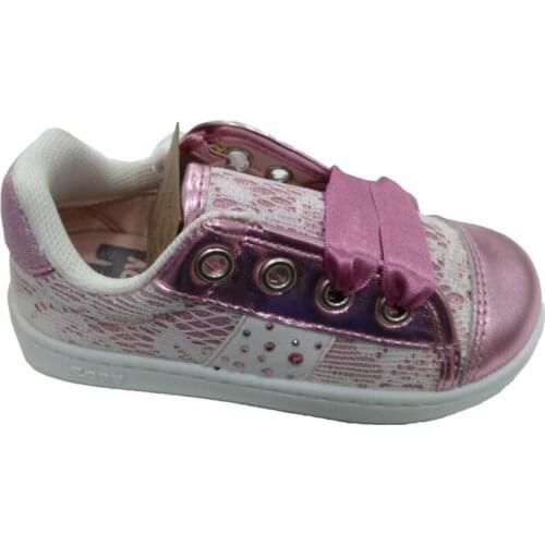 Zapy basketball shoes with metallic toe, lace-up and satin ties