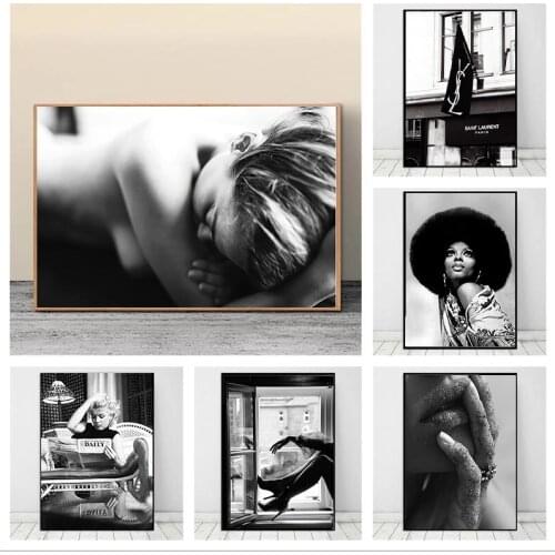 Retro Black and White Nude Woman Canvas Painting Posters and Prints Nordic Style Villa Wall Picture Fashion Classic Home Decor