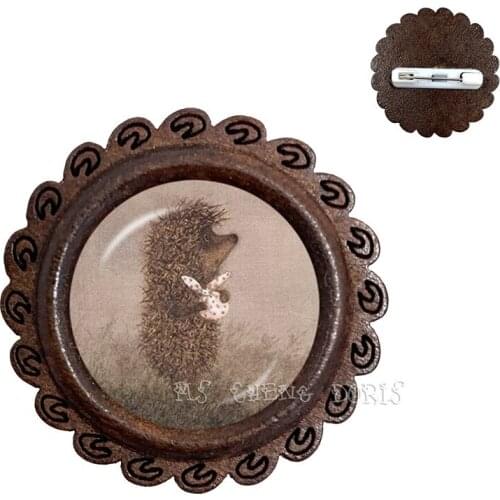 Vintage Hedgehog Brooch Special Fashion Animal Pins Jewelry Brooches Pins Wood Collar Pin For Women Gift