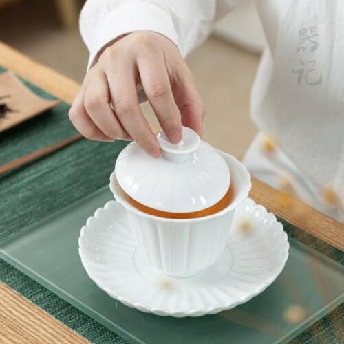 Dehua White Porcelain Petal Tureen Cover Bowl Single Kungfu Tea Cup Large Ceramic Tea Set with Lid and Bowl