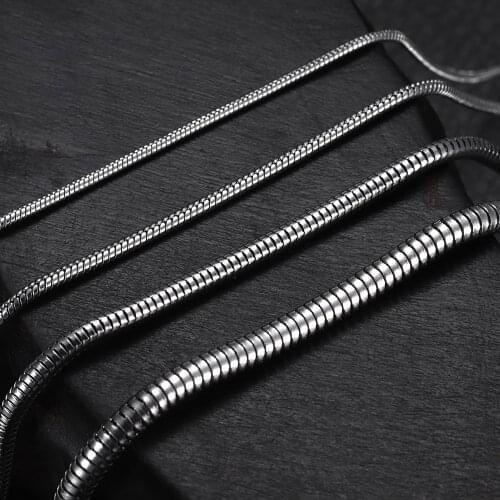 EMBLAASK Silver Chains