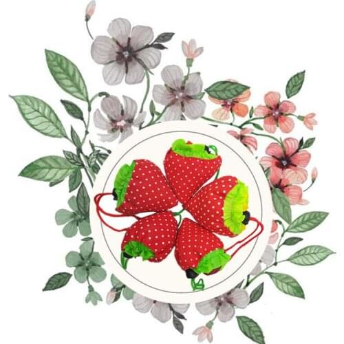 Fashion creative folding strawberry shopping bag Foldable stationery storage bag gift bag Random shipments