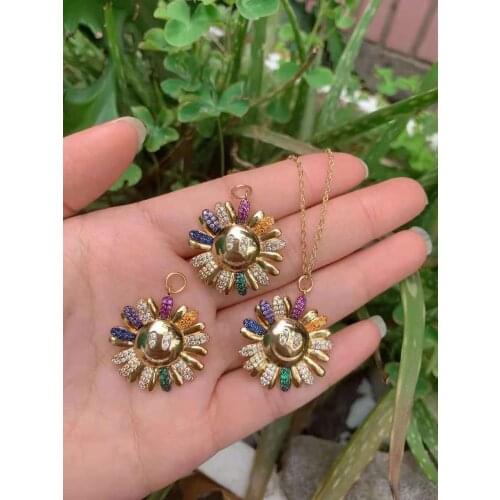 Womens High Quality New symmetrical Sunflower shape pendant jewelry accessories CZ Pendants