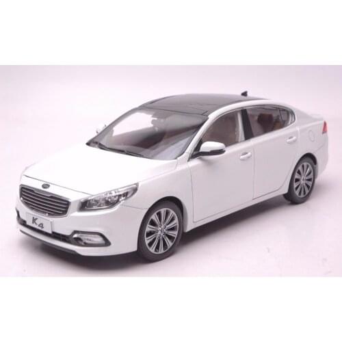 1:18 Diecast Model for Kia K4 2014 White Sedan Alloy Toy Car Miniature Collection Gifts Cerato
