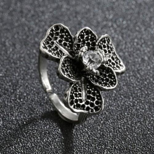 Vintage Silvery Plated Cyrstal Flower Ring for Women Gothic Punk Steampunk Big Opening Ring Party Jewelry 2021