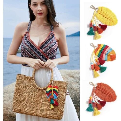 New European And American Ethnic Style Keychain Handmade Cotton Woven Tassel Pendant Leaves Beads Conch Shell Bag Ornaments