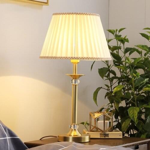 Nordic Brass Crystal Table Lamp LED Dining Table Bar Desk Lamp Bedroom Bedside Lamp Home Living Room Decoration Light Fixtures