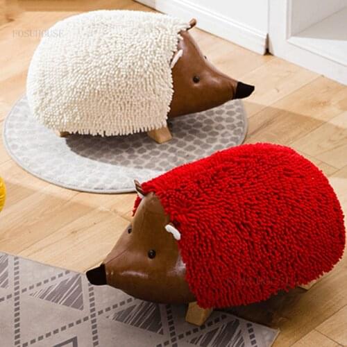 Cartoon Animal Hedgehog Childrens Low Stools Solid Wood Apartment Sofa Kid Ottomans Creative Home Furniture Shoe Changing Stool
