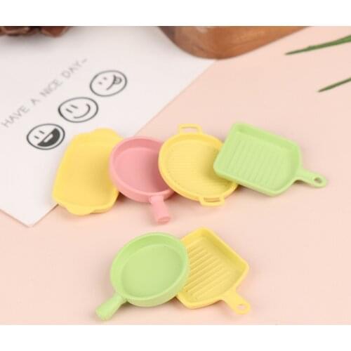 1set(4pcs) 1/12 Scale Cute Black Miniature Dollhouse Dish Plate Pretend Play Kitchen Toy Set Accessories