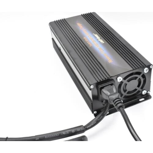 Best selling wholesale 12 volt auto 20a lead acid car battery charger