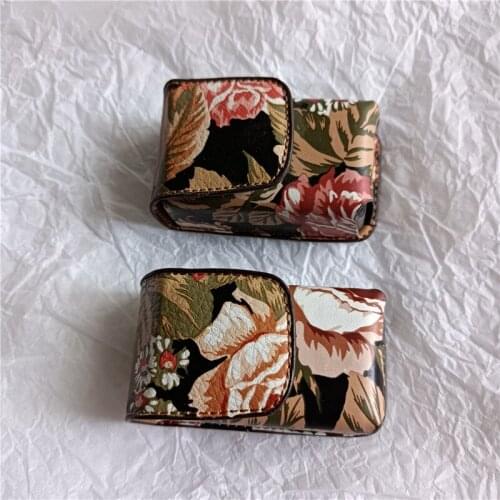 Japanese Retro Folding Glasses Case Women Elegant Rose Reading Glasses Buttons Box Portable Travel Glasses Storage Box