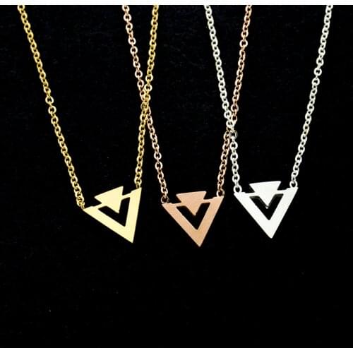 The Legend Of Zelda Game Series Triangle Pendant Necklace Women Girl Jewelry Vintage Stainless Steel Gold Chain Arrow Maxi Colar