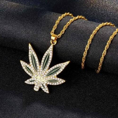 Hip Hop Hemp Maple Leaf Pendant Necklace for Women Crystal Leave Sweater Necklace