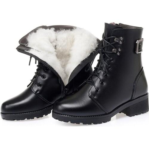 2020 new elegant fashion winter boots warm shoes woman snow boots large size plush / wool genuine leather boots Martin boots