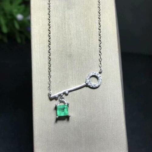 925 Pure silver inlaid with natural emerald necklaces, emeralds, exquisite jewelry for the beloved mother