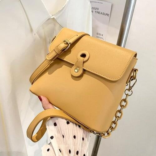 Fashionable and simple PU bucket bag for women Solid color casual shoulder bag with zipper buckle Ladies niche messenger bag