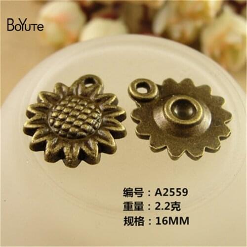 BoYuTe (60 Pieces/Lot) 16MM Antique Bronze Plated Sunflower Charm Pendant fit Bracelets Jewelry Findings Accessories Diy