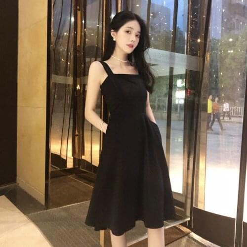 Large size 2021 summer dress new French retro heart machine sling small black skirt waist slim dress sexy