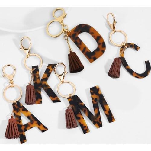 Vintage Brown Leopard Pattern Resin Letter A-Z Keychain Women Men Gold Lobster Clasp Ring Tassel Key Chain Backpack Bag Pendant
