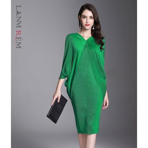LANMREM Women Summer Dress Round Neck Three Quarter Batwing Sleeves Dresses Loose Pleated Fashion Summer 2021 2H236