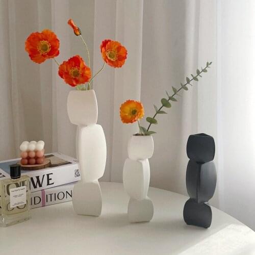 Abstract Art Vases Nordic Ceramic Vase Minimalist Flower Pot INS Decor Flower Arrangement for TV Cabinet Desktop Decor
