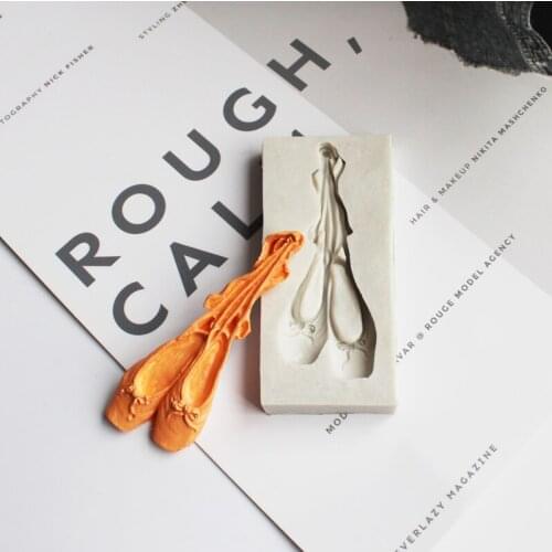 A pair of ballet shoes silicone mold Chocolate Mold gum mold cake decoration tools candy crafts