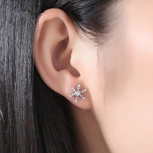 1 Pair Snowflake micro-inlay Rhinestones Stud Earrings Silver-plated Copper Ear Stud Desgin Fashion Jewelry Dropship