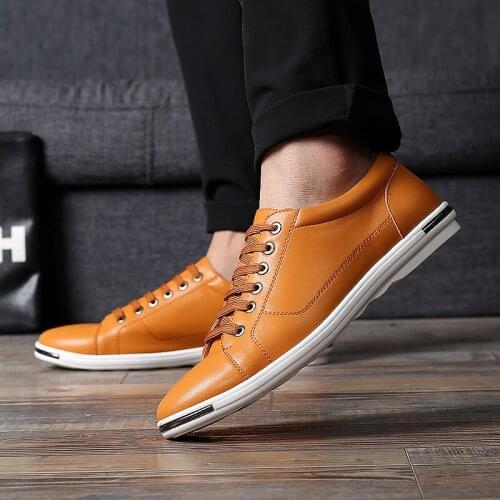 2021 New Small Leather Shoes Mens Trendy Shoes British Breathable Youth Mens Shoes Spring Mens Business Casual Leather Shoes